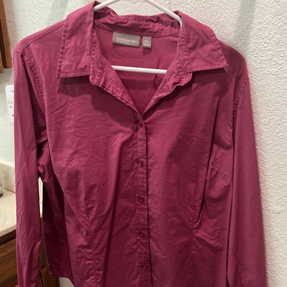 Blouse - Picture 2 of 8